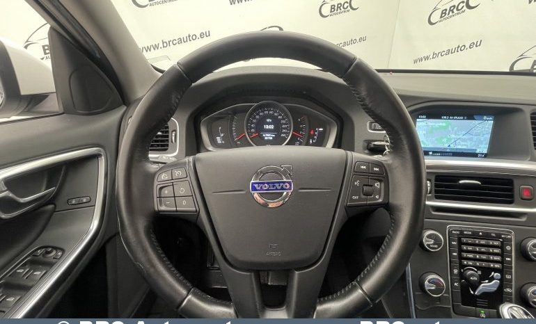 Volvo V60 2.0 D3 Automatas 2016 full