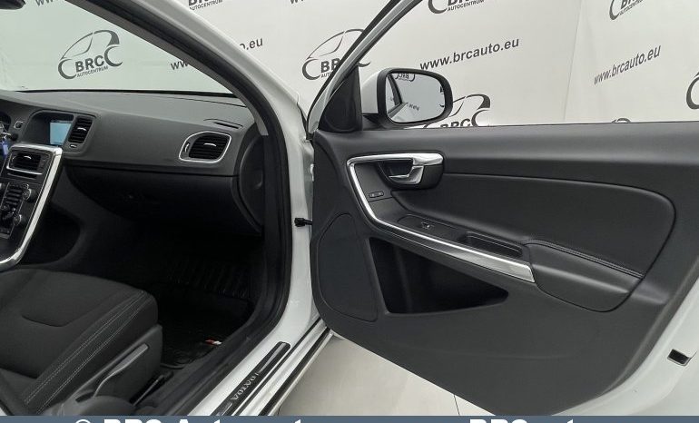 Volvo V60 2.0 D3 Automatas 2016 full