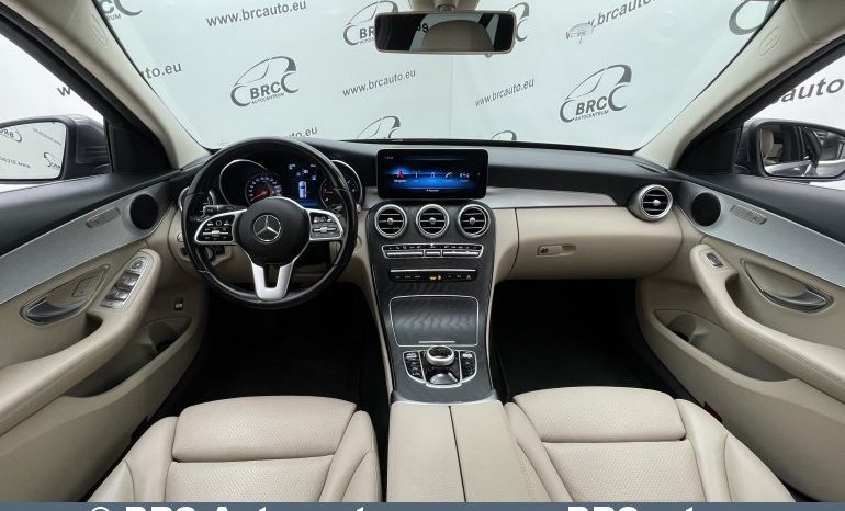 Mercedes-Benz C 220 d T Automatas 2018 full