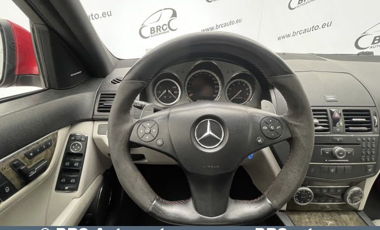 Mercedes-Benz C 63 AMG Automatas DĖŽĖS DEFEKTAS 2009 full