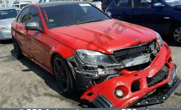 Mercedes-Benz C 63 AMG Automatas DĖŽĖS DEFEKTAS 2009 full