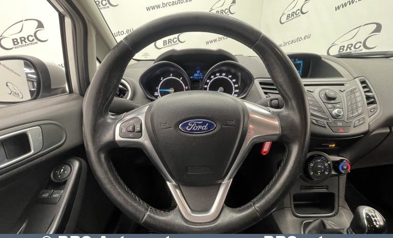Ford Fiesta 1.5 TDCi 2013 full