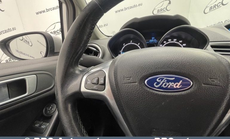 Ford Fiesta 1.5 TDCi 2013 full
