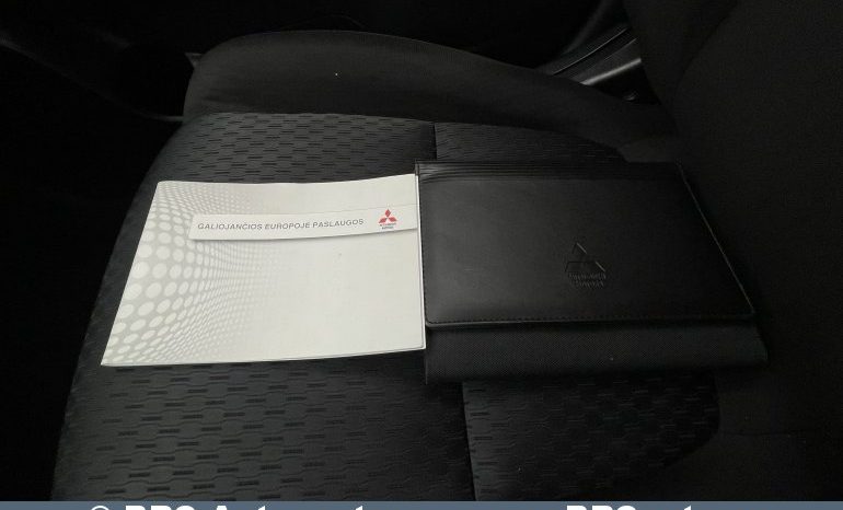 Mitsubishi Outlander 2.0 4WD Automatas 2014 full