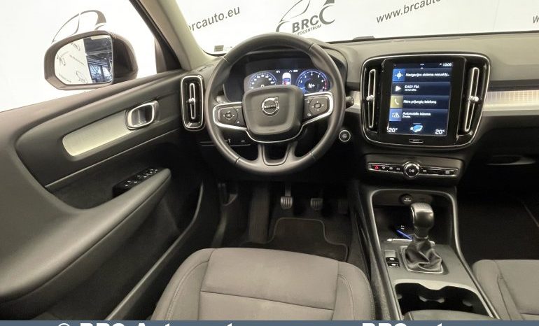 Volvo XC 40 1.5 T2 2021 full