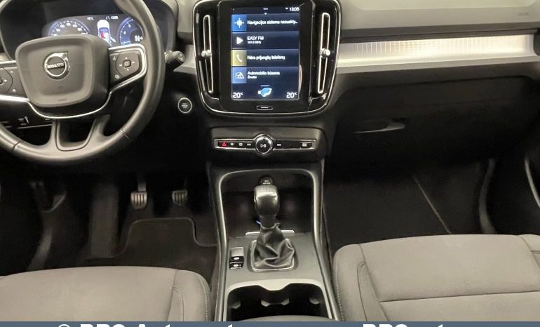 Volvo XC 40 1.5 T2 2021 full