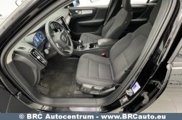 Volvo XC 40 1.5 T2 2021 full