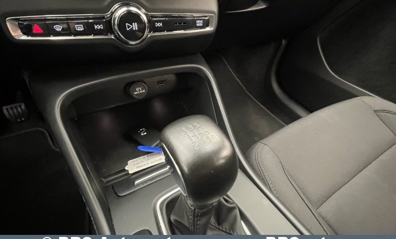 Volvo XC 40 1.5 T2 2021 full