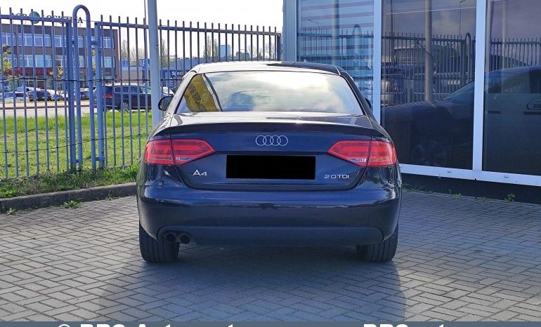 Audi A4 2.0 TDI 2009 full