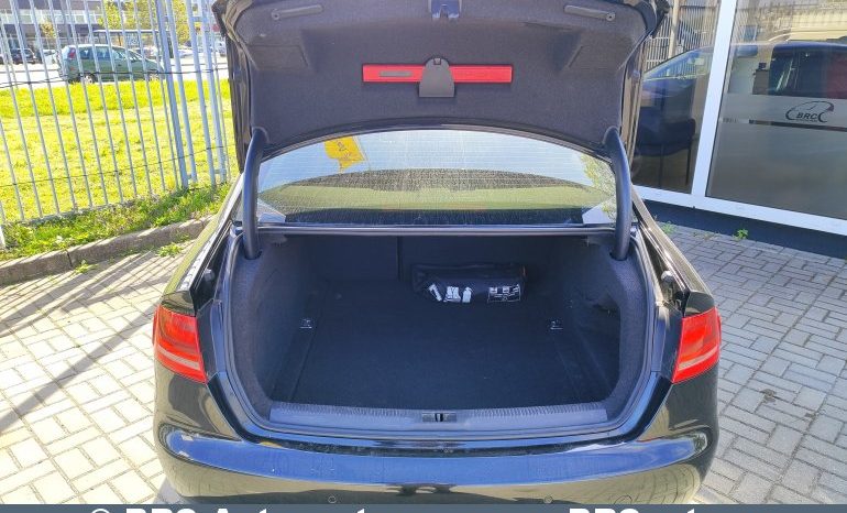 Audi A4 2.0 TDI 2009 full