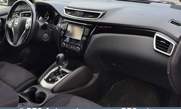 Nissan Qashqai 1.2 DIG-T Automatas 2016 full