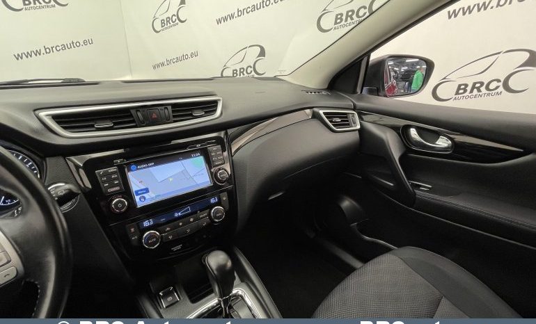 Nissan Qashqai 1.2 DIG-T N-Connecta 2WD Xtronic Automatas 2016 full