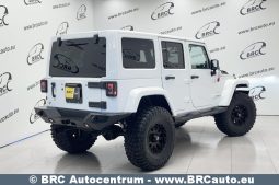 Jeep Wrangler U 3.6 V6 4WD 2014 full