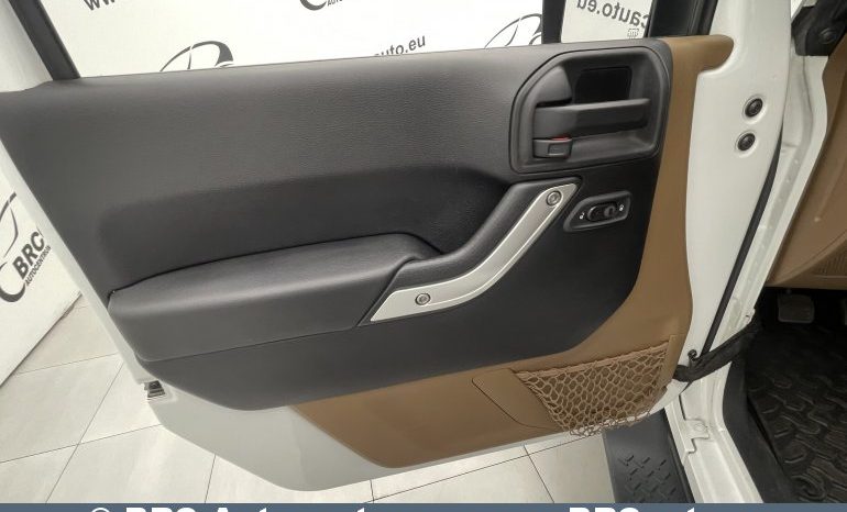 Jeep Wrangler U 3.6 V6 4WD 2014 full