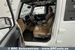 Jeep Wrangler U 3.6 V6 4WD 2014 full