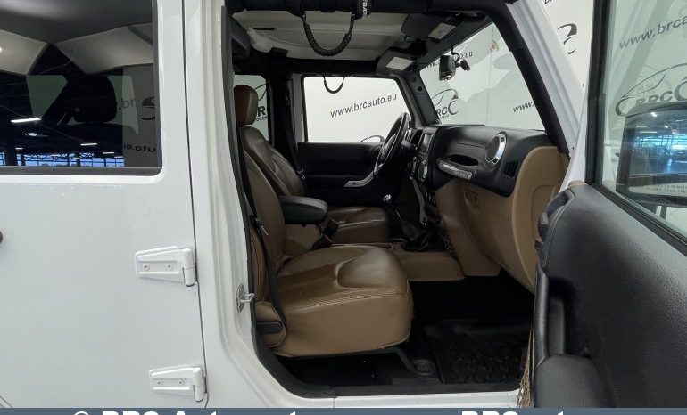 Jeep Wrangler U 3.6 V6 4WD 2014 full