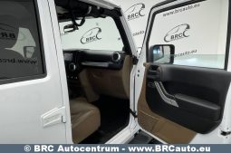 Jeep Wrangler U 3.6 V6 4WD 2014 full