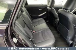 Toyota Prius 1.8 Hybrid Automatas 2013 full