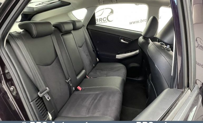 Toyota Prius 1.8 Hybrid Automatas 2013 full