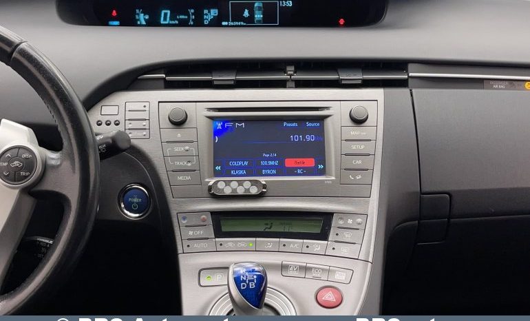 Toyota Prius 1.8 Hybrid Automatas 2013 full