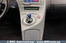 Toyota Prius 1.8 Hybrid Automatas 2013 full