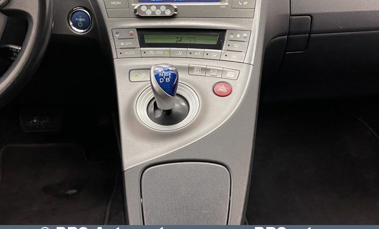 Toyota Prius 1.8 Hybrid Automatas 2013 full