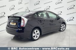 Toyota Prius 1.8 Hybrid Automatas 2013 full