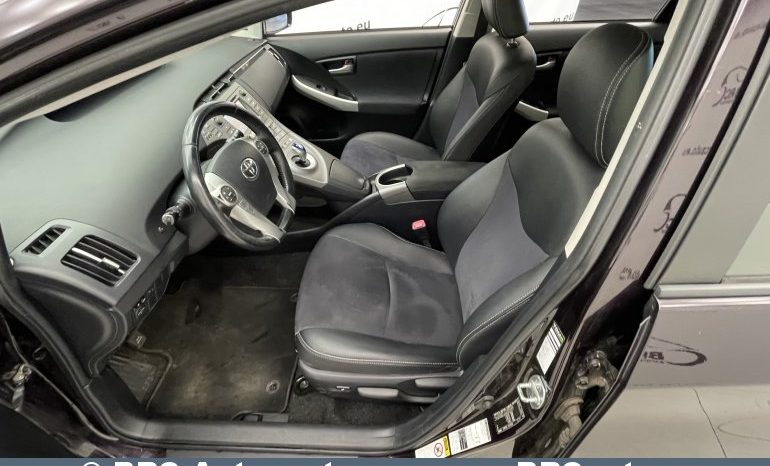 Toyota Prius 1.8 Hybrid Automatas 2013 full