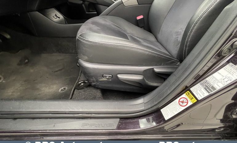 Toyota Prius 1.8 Hybrid Automatas 2013 full