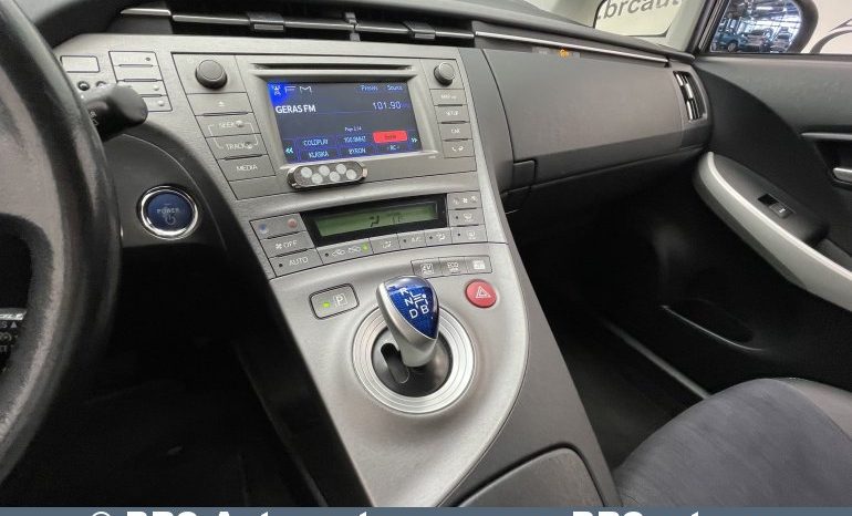 Toyota Prius 1.8 Hybrid Automatas 2013 full