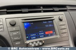 Toyota Prius 1.8 Hybrid Automatas 2013 full
