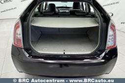 Toyota Prius 1.8 Hybrid Automatas 2013 full