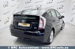 Toyota Prius 1.8 Hybrid Automatas 2013 full