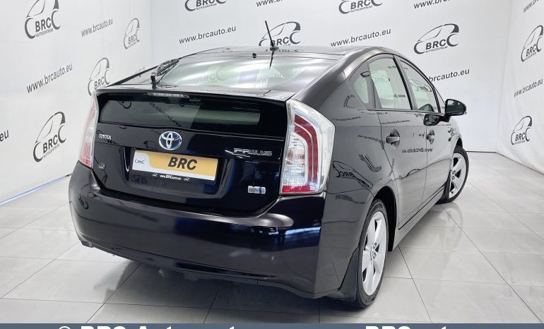 Toyota Prius 1.8 Hybrid Automatas 2013 full
