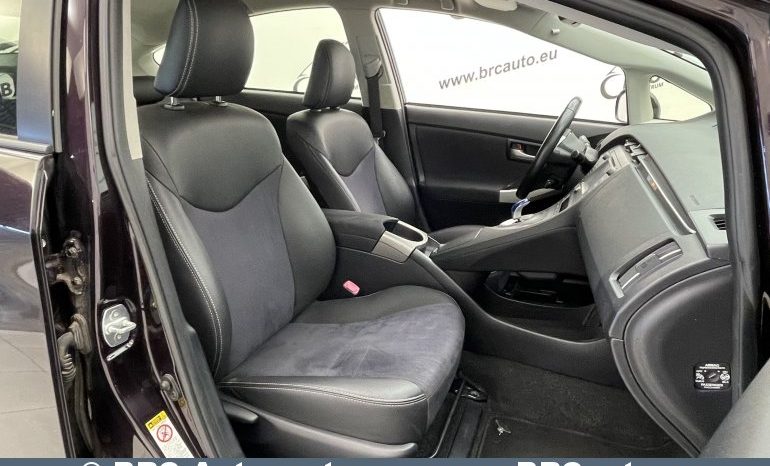 Toyota Prius 1.8 Hybrid Automatas 2013 full
