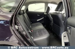 Toyota Prius 1.8 Hybrid Automatas 2013 full