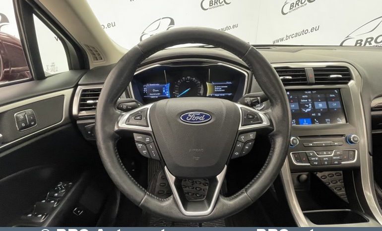 Ford Fusion Plug-In Hybrid Automatas 2017 full