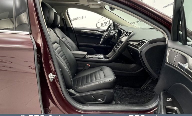 Ford Fusion Plug-In Hybrid Automatas 2017 full