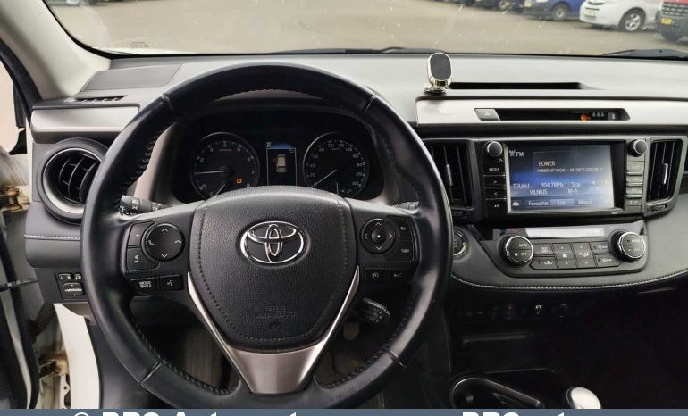 Toyota RAV 4 2.0 4WD Automatas 2017 full