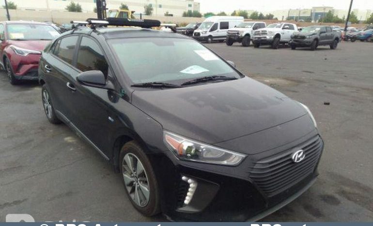Hyundai Ioniq 1.6 Plug-in Automatas 2018 full