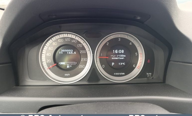 Volvo V70 D2 Drive Automatas 2012 full