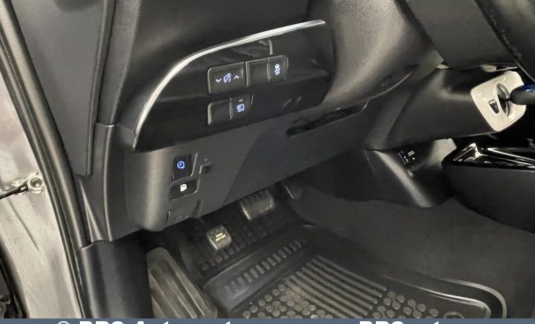 Toyota Prius Prime 1.8 Hybrid Plug-in Automatas 2018 full