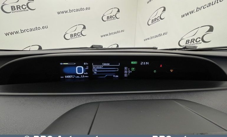 Toyota Prius Prime 1.8 Hybrid Plug-in Automatas 2018 full