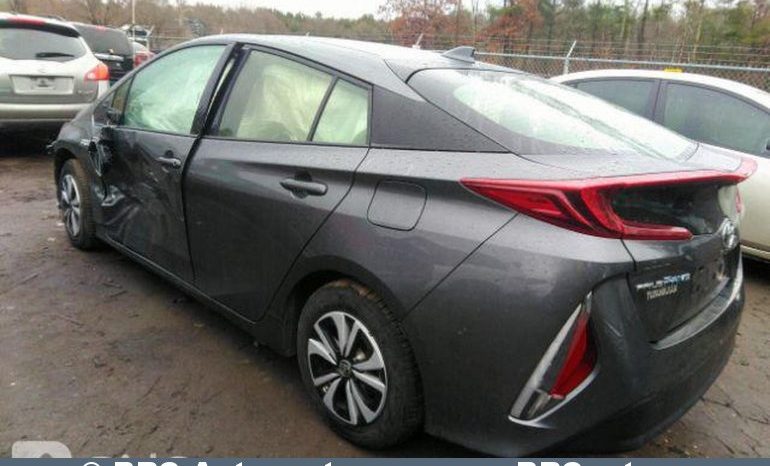 Toyota Prius Prime 1.8 Hybrid Plug-in Automatas 2018 full