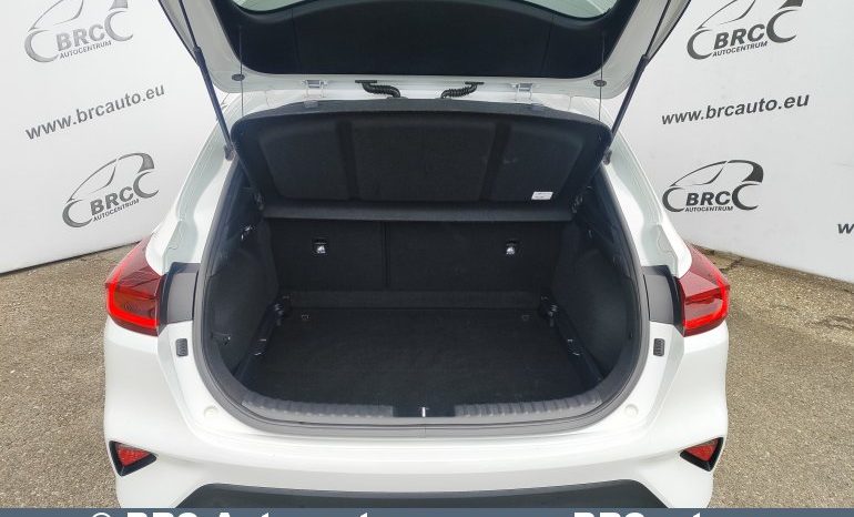 Kia XCeed 1.5 T-GDI Automatas 2022 full