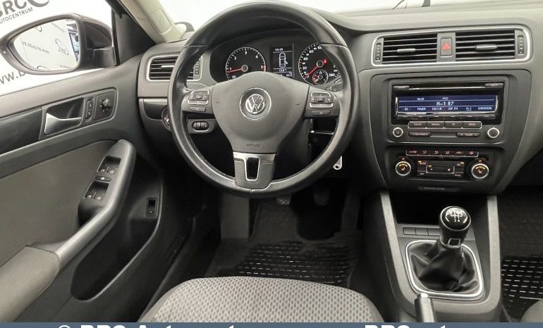 Volkswagen Jetta 1.6TDI Comfortline 2012 full