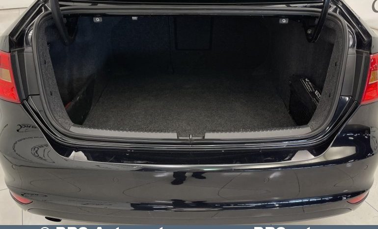 Volkswagen Jetta 1.6TDI Comfortline 2012 full