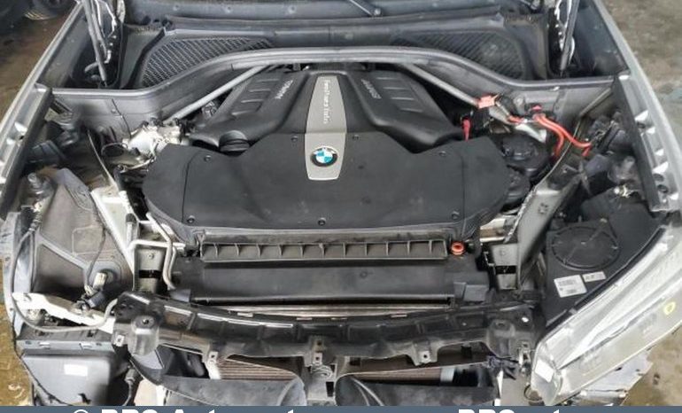 BMW X5 xDrive50i Automatas 2014 full