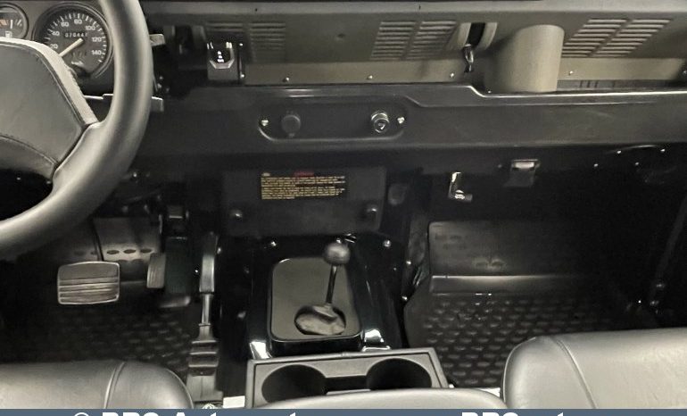 Land Rover Defender 83 kWh Automatas 1997 full