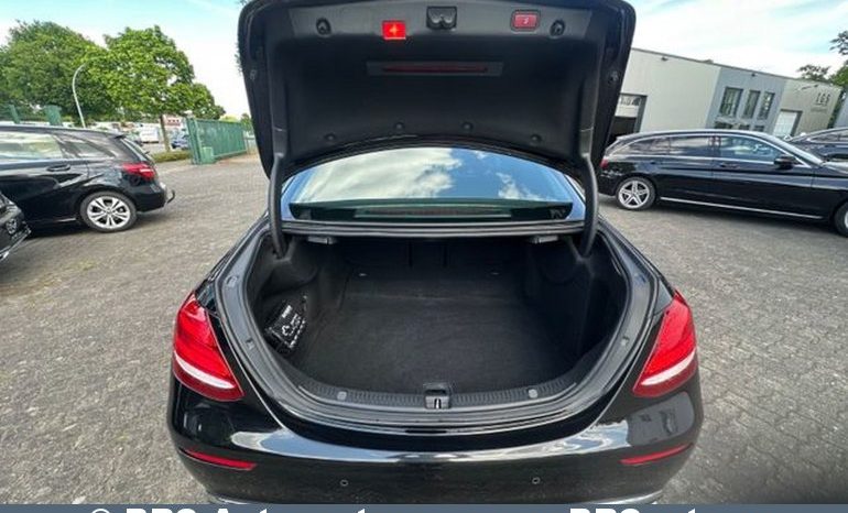 Mercedes-Benz E 220 Avantgarde LED Headup Kam Panora 2019 full